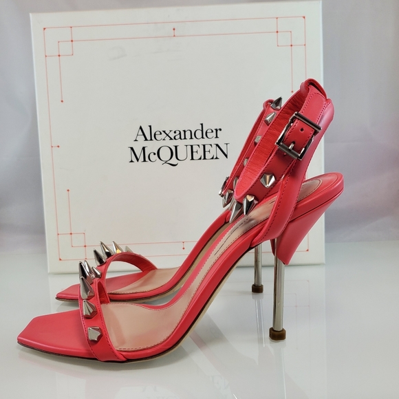 NWT$950 Alexander McQueen Coral Punk Stud Leather Ankle-Strap Sandals Heel Sz 9 - Picture 8 of 16